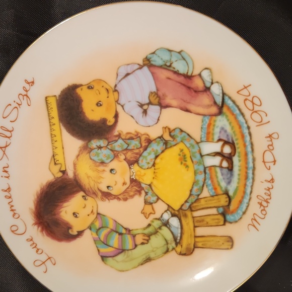 Avon Other - Vintage Avon collector's plate